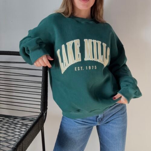 Buzo Lake Mills